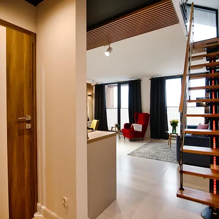 Laguna Beskidów - B43 Z Widokiem Na Jezioro Zarzecze (Silesia)