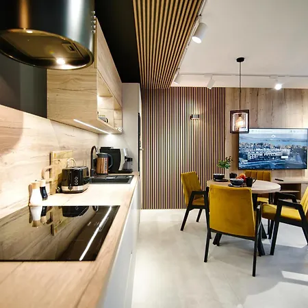 Laguna Beskidów - B43 Z Widokiem Na Jezioro *