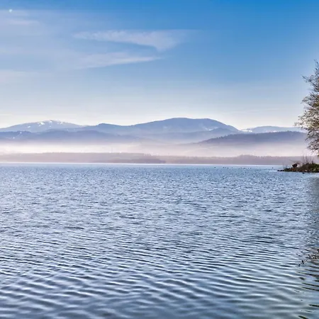 Laguna Beskidów - B43 Z Widokiem Na Jezioro